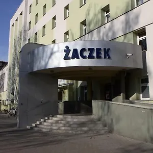 Zaczek Studenckie 2*, Cracovia Polonia